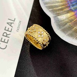 High-end luxe ring Vanclef Hoge versie V goud dik vergulde 18K Mijin Clover caleidoscoop bloem bloemblaadjes gepersonaliseerd