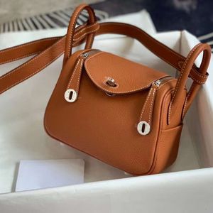 Bolsos de diseñadores de lujo de gama alta Bolsos de cuero real Hecho a mano Hacer bolso Mini Soft TC Cuero de vaca Hombro de mujer Bolso cruzado Monederos