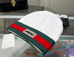 Casquette à manches haut de gamme, chapeau tricoté en Jacquard, lettres rayées, étiquetage, Hip Hop, casquette pour adulte, vente directe d'usine, automne et hiver