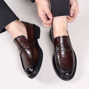 High-end slip-on Italiaanse lederen heren Business Dress Square teen Britse slip-on formele casual loafer oxford schoenen Weddin 2492