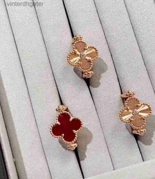 Anneaux de créateurs de marque Vancefe haut de gamme pour femmes Haute version quatre feuilles trèfle double fleur à double fleur Agate laser laser pour la marque senior de la marque de logo bijoux