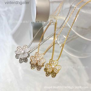 High -end Vancelfe Brand Designer Necklace v Gold Compated Lucky Clover Set Diamond ketting Licht Luxe Hoogwaardige CNC Trendy Designer Brand Sieraden