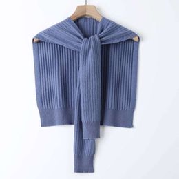 Blouses pour femmes haut de gamme en pure laine tricotée avec un petit châle pour les femmes dans des pièces climatisées. Épaule en cachemire