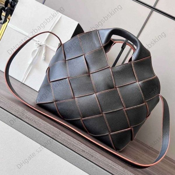 Bolso tejido de gama alta TODA DE MANO MUJERES DE MUJERES BAJO EXCEDO EXCEDO REAL Patchwork Bochworkboard Tote Crossbody Basket Banking Cesta de compras