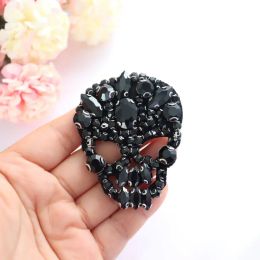 Hoogwaardige 3D Handmade kralen Rhinestones Skull Patches voor kleding Biker Jeans Black Punk Borduurwerk Appliques Badge Stripes