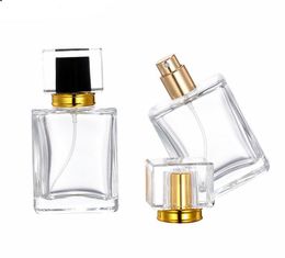 Hoogwaardige 50 ml vierkante glas navulbare parfumfles lege kleurrijke make-up verstuiver pomp spuitflessen SN5326