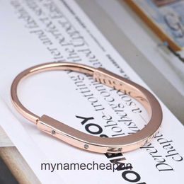 Designer de haute qualité pour Tifancy Lock Bracelet Womens Hot Collection Hot Bijoux Lumière Luxur