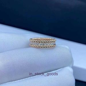 Hoogwaardige ontwerper vanclef Caleidoscoop Beaded Edge Full Diamond Vrouwelijke V Gouddikte 18K Hoogwaardige Shining Sky Star Heren- en Damesringen Of