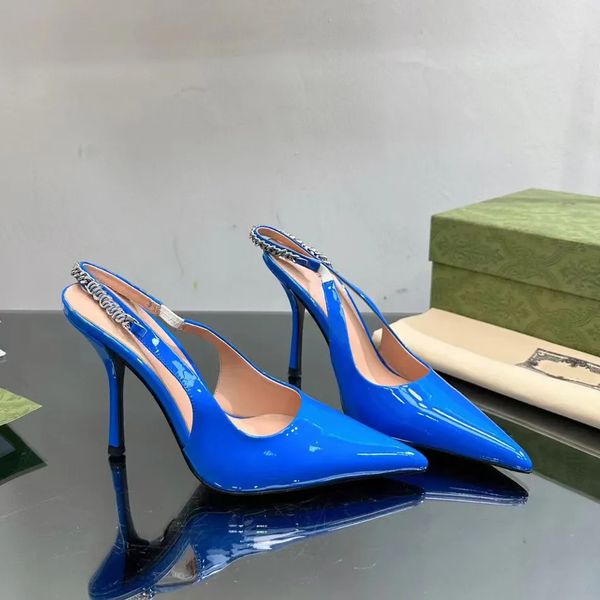 Chaussures habillées à talons hauts Bleu Élégant Slingbacks pointus Laque Cuir Luxe Designer Talons Casual Chaîne En Métal Sandales Décoratives