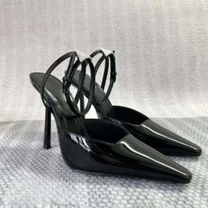 Hoge hakken baotou metalen sandalen slanke ruglucht mode vierkant teen enkelband vaste kleur dunne schoenen 76 d 8fcc