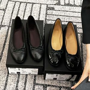 Hoge hakken modeschoenen ccity echte lederen kanalen openen op formele dikke hiel sandalen ballet flat designer schoen loafer designer vrouw pumps schapenvacht single single