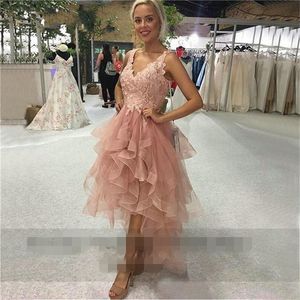 Hoge Lage V-hals Knielengte Kant Prom Jurken Hoge Lage Vestidos de Gala Appliques Tule Cascading Ruffles Avondjurken Robe de Cocktail