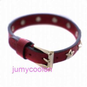 Hoge luxe Valetno en hoogwaardige versies Designer Letter Quadtapered Fashion Functies Unisex armbanden Red Star Studs Bangle Leather Redbm gebruikt