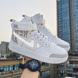 Hoge Heren Sneakers 2022 Motorfiets Laarzen Mode Vrouwen Schoenen Luxe Merk Dames Sneaker Tennis Vrouwelijke Streetwear Skateboard