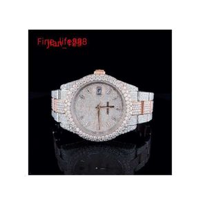 Montre antique glacée à haute demande Montre VVS Clarity Moissanite en or rose et diamants Disponible aux meilleurs prix