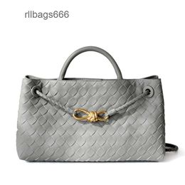 High One Bottegs Metal Tope Bags Toes andiamo Schouder Tote Ba Buckle Quality Cowhide West/East Venetass Woven Lady Dames Leather Ha Nieuw Z6JX