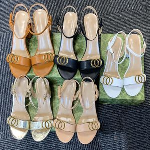 Designer dames hiel sandalen zomer luxe dikke dikke sandalen met een hoge hakken met enkelge buckle high mid hakken paardenbit sandaalontwerper hiel strand sexy bruiloft 7 cm