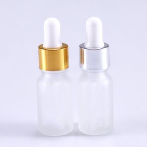 Haute Qaulity 10 ml en verre vide aromathérapie aromathérapie récipients liquides givrés de pipette transparente givrée avec bouchons blancs en argent en or noir