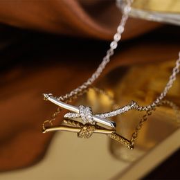 Collier de haute qualité de créateur pour femme, classique, plaqué or 18 carats, collier avec nœud en diamant, mode européenne et américaine, cadeaux de fête de mariage, de saint-valentin