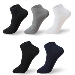 Haute qualité 10 paires de chaussettes hommes grande taille 42434445464748 décontracté respirant mode noir blanc mâle coton shor 240112