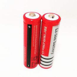 18650 4200 mah batterie plate/pointue 3.7 V batterie au lithium rechargeable peut être utilisée dans une lampe de poche lumineuse et ainsi de suite