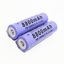 Hoge kwaliteit 18650 8800mAh 3.7V platte / puntige lithiumbatterij, kan worden gebruikt in felle zaklamp / kappersschaar BATTERIJ enzovoort.