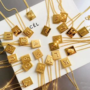 Hoogwaardige 18k gouden blokontwerper hangers kettingen voor vrouwen meisjes merk luxe link ketting korte choker vierkante letters geometrie ketting mooie sieraden groothandel