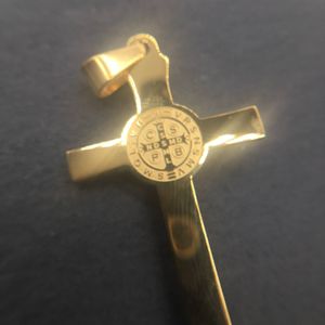 Hoge kwaliteit 18K goud gevuld kruis hanger ketting iced out titanium stalen religieuze sieraden voor mannen vrouwen met twist ketting
