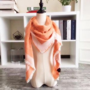 19 couleurs de haute qualité 140x140cm Châle écharpe en laine de soie pour femmes automne