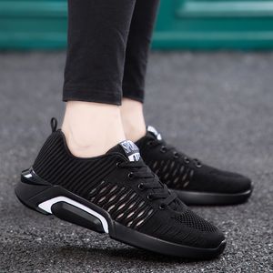 Hoge kwaliteit 2021 nieuwste aankomst voor mannen vrouwen sport loopschoenen mode zwart wit ademende hardlopers outdoor sneakers maat 39-44 WY10-1703