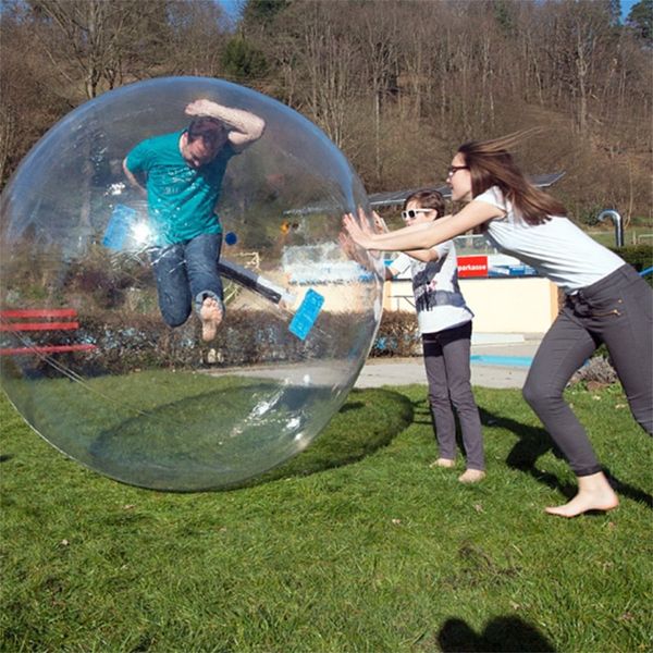 Boule de marche d'eau gonflable de 2 m de diamètre de haute qualité, ballon de danse humaine, PVC Walk on Rolling Ball pour les enfants