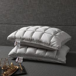 Almohadas de plumón de ganso blanco de pan 3D de alta calidad, cuello ortopédico ergonómico, cubierta de algodón de poliéster, diseño plisado de pellizco, 1 pieza 240304