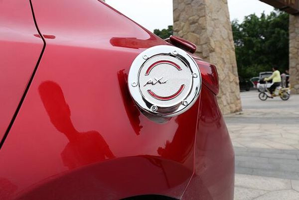 Couvercle de réservoir de carburant chromé ABS de haute qualité, couvercle de réservoir d'huile, autocollant de décoration de réservoir de carburant pour Mazda Axela