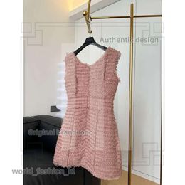 Automne de haute qualité rose rose épais fleur en tricot mini-robe Nouveau 2024 Elegant Women Fashion Designer Clothing Dames Robes midi vert foncé 679