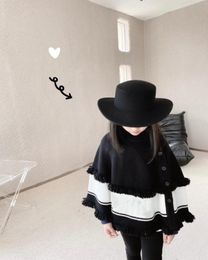 Haute qualité automne hiver doux enfants filles pull tricoté Capes Poncho Crochet manches chauve-souris gris noir couleur enfant en bas âge bébé Jack8837892