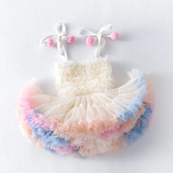 Vêtements bébé fille de haute qualité Migne Meuf Mesh Halter Baby Robe Sweet Princess Tutu Gâteau Robe Anniversaires Vêtements pour filles 240407