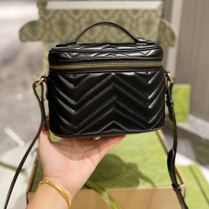 Schouder crossbody tassen hoge kwaliteit zwarte mini real lederen buckethtandbags portemonnees maat 18x13cm luxe ontwerper vrouwen gewatteerd kleine cosmetica -bakken voor mode