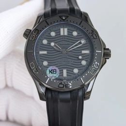 Montre de plongée 300 pour hommes Black Warrior de haute qualité 8806 Cadran en céramique à remontage automatique avant et arrière Miroir saphir Superluminova Bracelet en caoutchouc Montres de luxe pour hommes