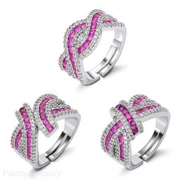 Hoge kwaliteit vlinderdas wijsvingerring met diamanten en zirkonia ring ontworpen door vrouwelijke niche als een licht luxe accessoire