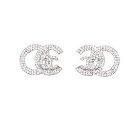Hoge kwaliteit merkontwerper Eenvoudige nieuwe vrouwen luxe kristal strass Metaal Goud dubbele letter oorbellen Dangle Kroonluchter voor meisjesliefhebbers sieraden groothandel