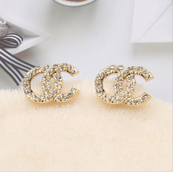 Haute Qualité Marque Designer Simple Femmes De Luxe Cristal Strass Métal Or Double Lettre Boucles D'oreilles pour Filles Amoureux Bijoux Cadeaux En Gros