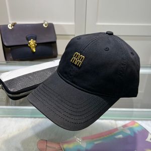 Sombrero de cubo de alta calidad Diseñador de lujo Mujer Hombre Mujer Gorra de béisbol Diseño de moda Gorra de béisbol Letras doradas Logotipo grande Apariencia de moda en muchos colores