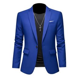 Business Business Slim Fit Single Buttons costumes veste hommes Mode décontracté Mode Groom Tuxedo Blazer Coats 6xlm 240507