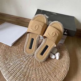Sandalias de alta calidad Sandalias Diseñador de mujeres zapatillas de lujo de verano