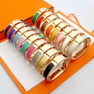 Hoge kwaliteit klassieke armbandontwerper Joodely vrouwen luxe armbandontwerp Bangle roestvrijstalen armbanden sieraden voor mannen en vrouwen maat 8 mm 18k goud verguld.