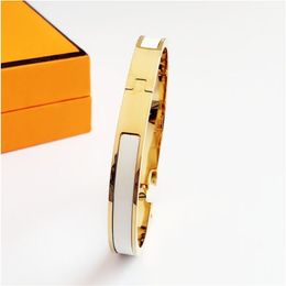 Bracelets en acier inoxydable de créateur de mode classique de haute qualité Bracelets en or 12 mm Marque de bracelets en or pour les hommes Femme Valentin cadeau 2024