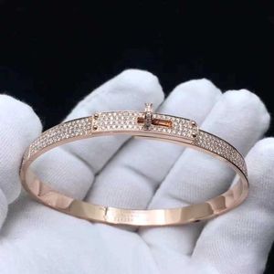 Bracelet classique de haute qualité Bracelet Designer Jewely Gold High Edition Love Full Sky Star Bracelet K Spinning Fashion Crowd Personnalized Light Luxury