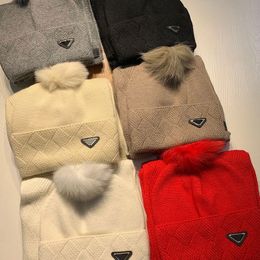 Écharpe tricotée classique de haute qualité, costume de styliste, écharpes chaudes d'hiver pour hommes et femmes, chapeaux tendance de rue