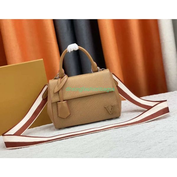 Bolsas de diseñadores de cluny de alta calidad bolsos de hombro exquisito bolso cruzado de cuerpo de lujo diseño de moda de moda para mujer cita de cuero viaje de hombro para mujeres duraderos