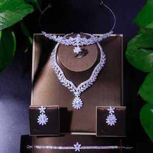 Haute qualité zircon cubique 5 pièces ensemble de bijoux mariée demoiselle d'honneur mariage luxe collier ensemble collier boucles d'oreilles Bracelet anneau couronne H1022
